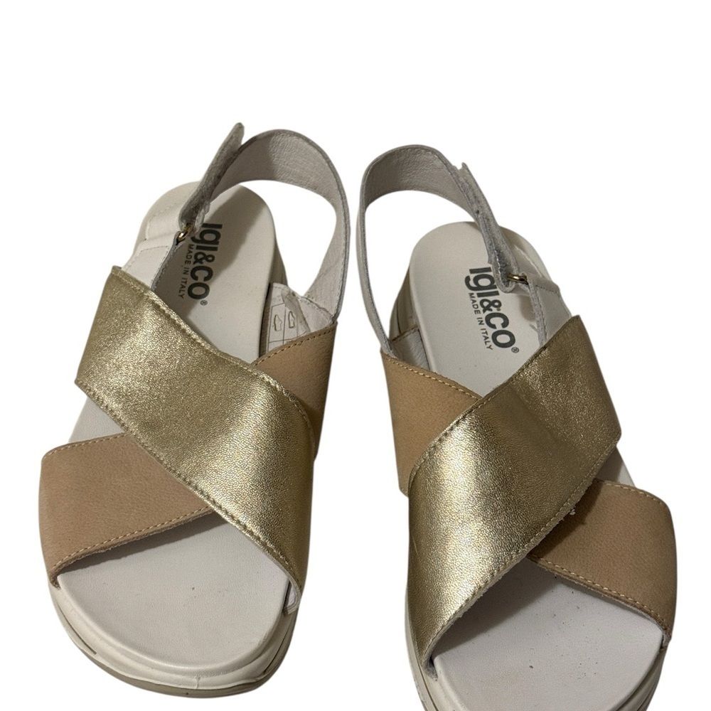 White Platform Shoes with Modern Chunky Sole
